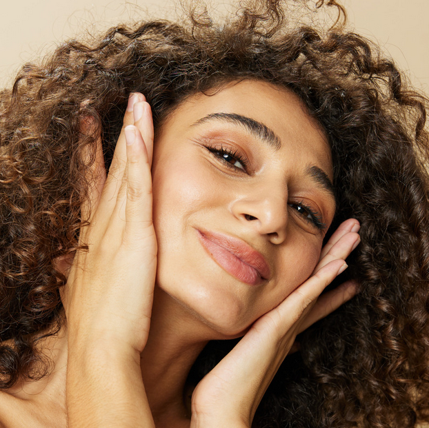 CABELLO, PIEL Y UÑAS